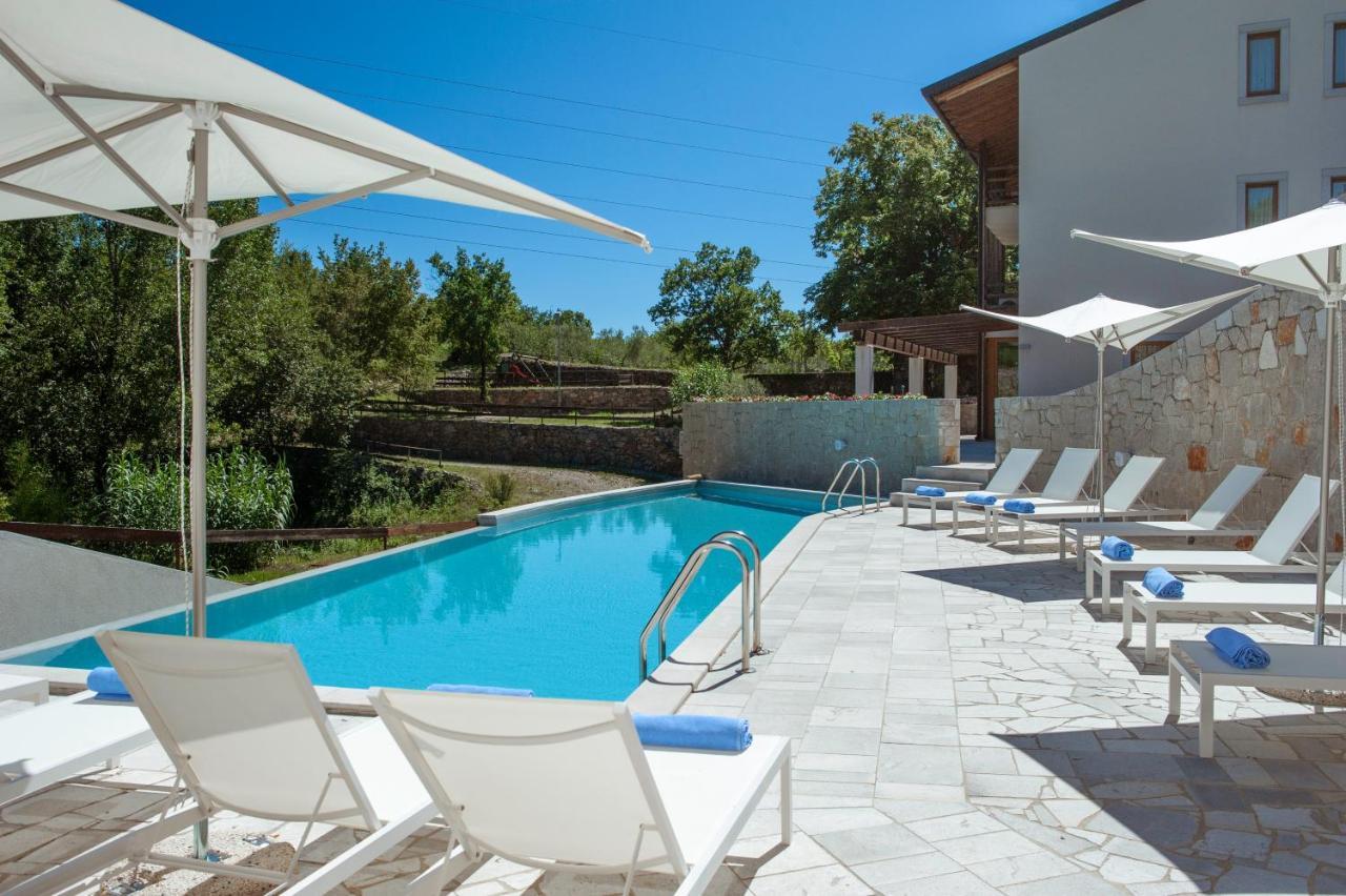Cardo Boutique&Wine Resort Malchina ภายนอก รูปภาพ