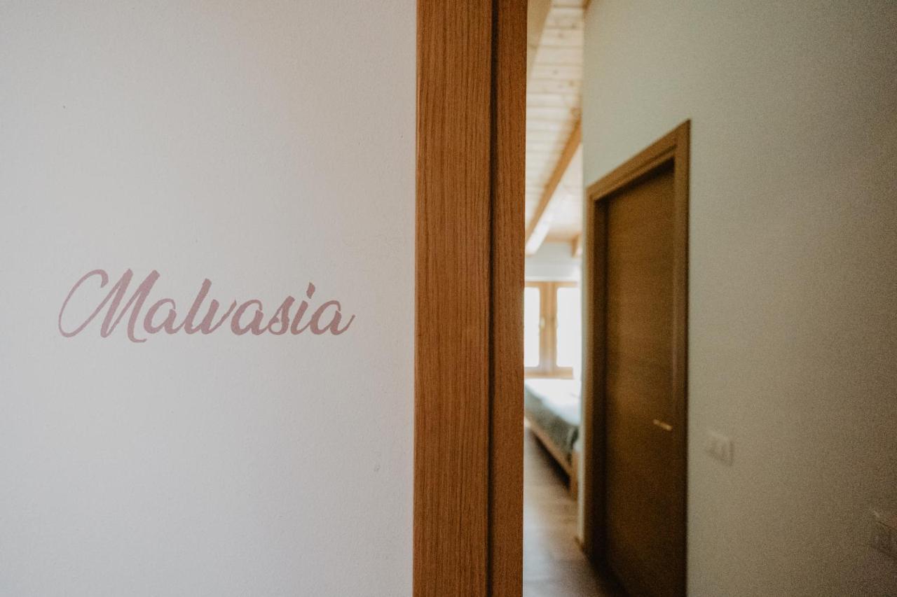 Cardo Boutique&Wine Resort Malchina ภายนอก รูปภาพ