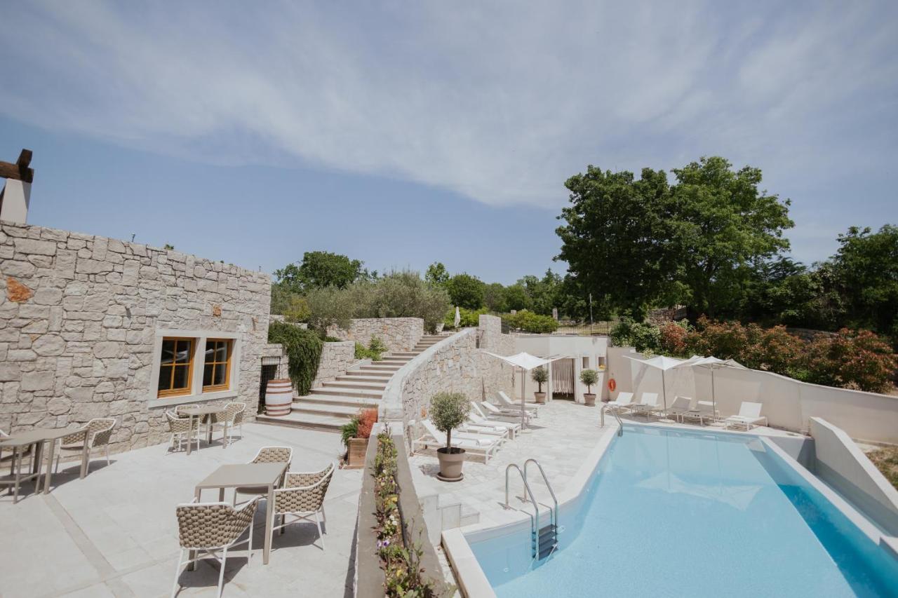 Cardo Boutique&Wine Resort Malchina ภายนอก รูปภาพ